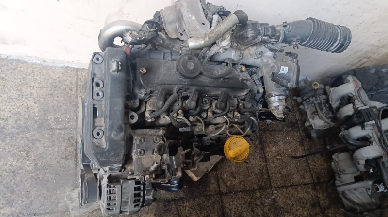 MEGANE 4 1.5 MOTOR CİKMA ORJİNAL